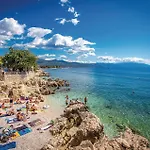 Gorgeous In With Wifi Apartament Novi Vinodolski