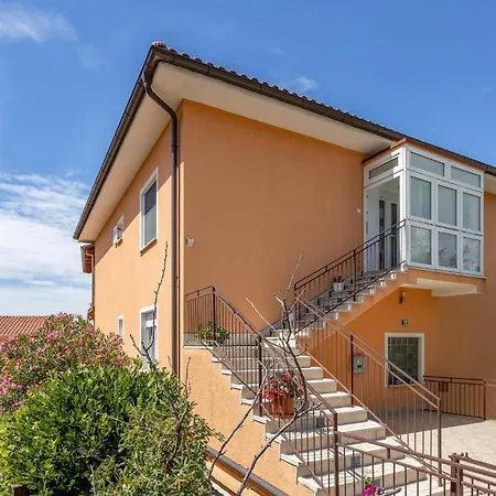 Gorgeous In With Wifi Apartament *